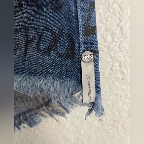 ONE TEASPOON Bonitas HIGH WAIST MOM FIT SHORT with graffiti design NWT 33 - Picture 13 of 14